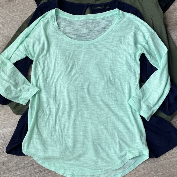 6 item bundle size small/medium - Picture 6 of 8